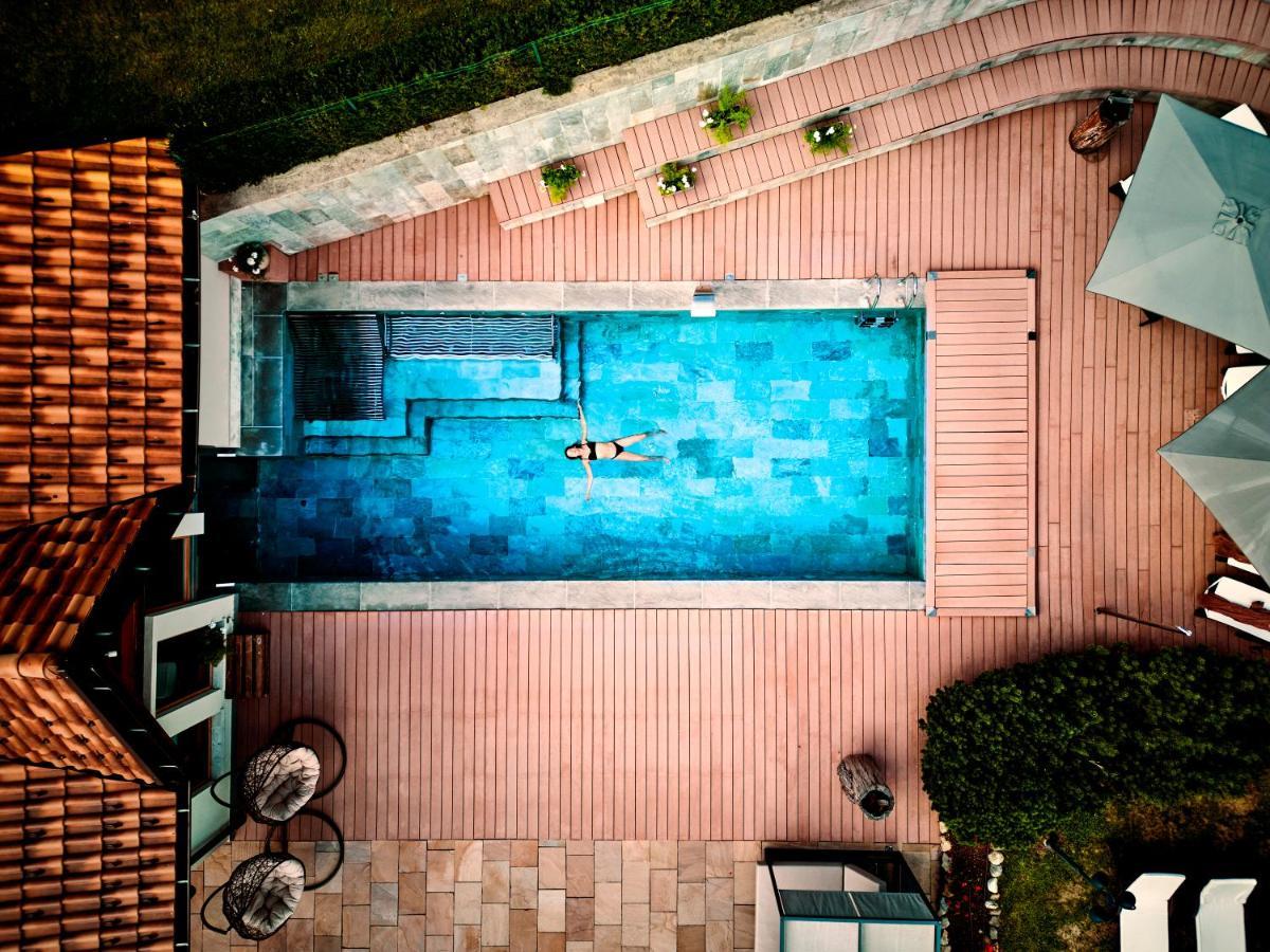 Boutique Hotel E Chalets Salvadori Mezzana  Ngoại thất bức ảnh