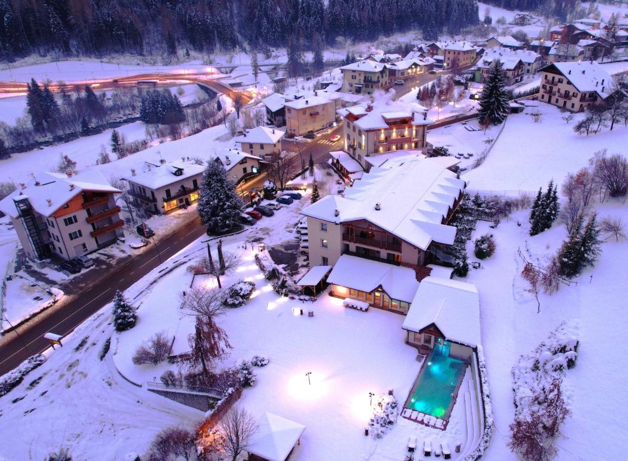 Boutique Hotel E Chalets Salvadori Mezzana  Ngoại thất bức ảnh