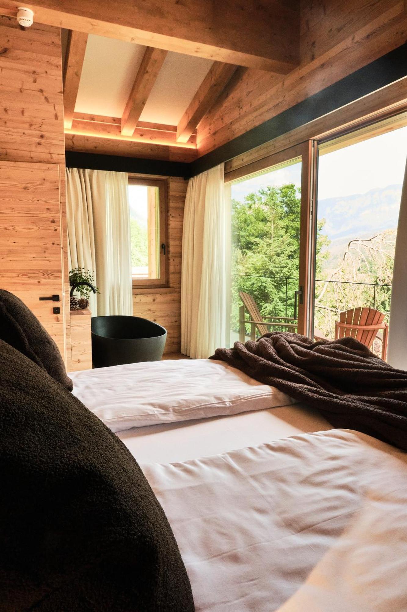 Boutique Hotel E Chalets Salvadori Mezzana  Ngoại thất bức ảnh