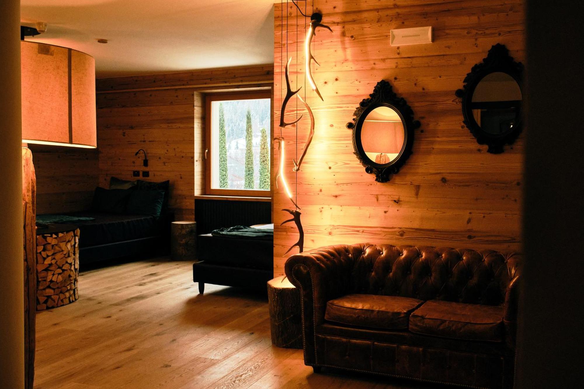 Boutique Hotel E Chalets Salvadori Mezzana  Ngoại thất bức ảnh